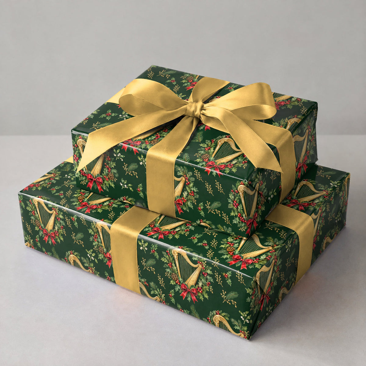 Harp Holly Wreath Wrapping Paper
