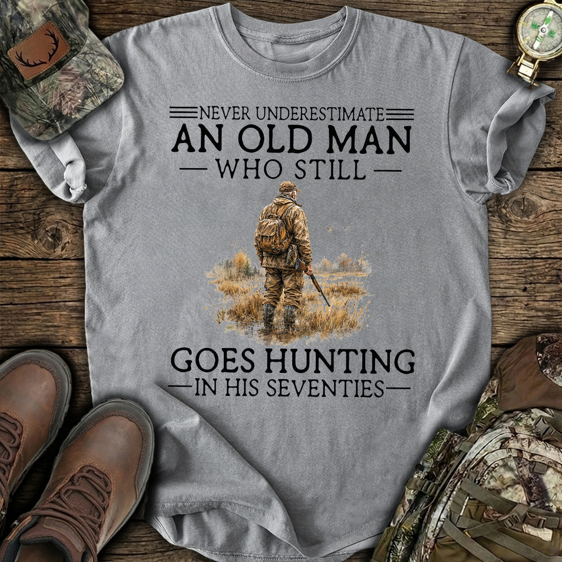 Personalized Never Underestimate An Old Man Hunting T-Shirt product image 7