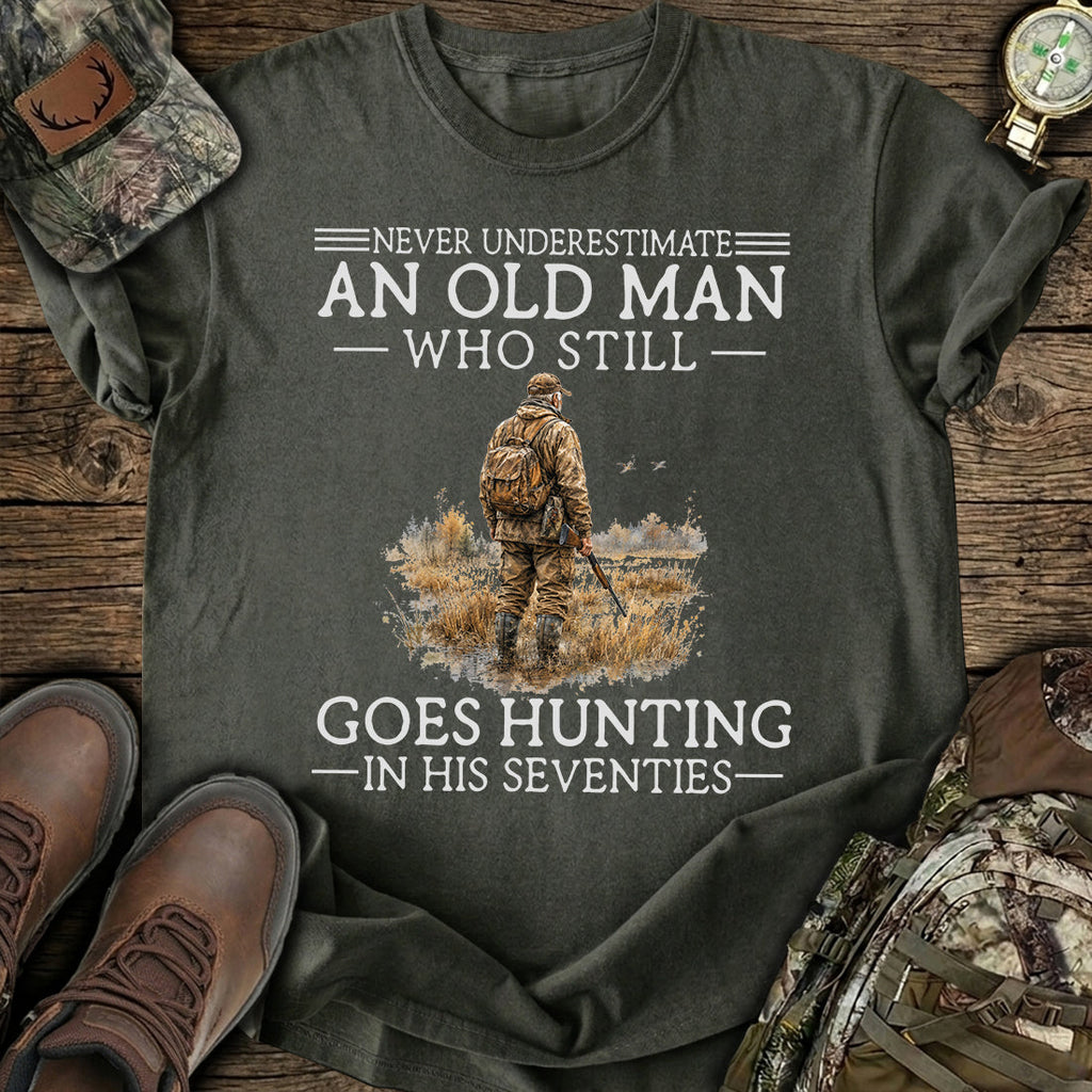 Personalized Never Underestimate An Old Man Hunting T-Shirt product image 3